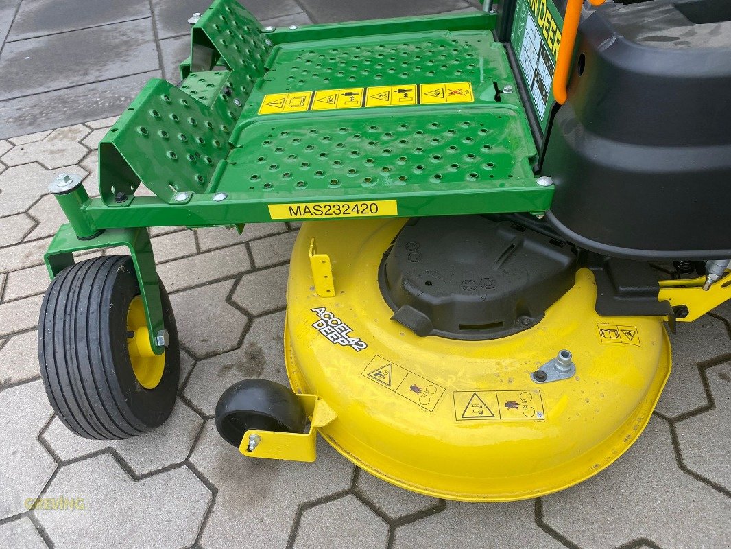 Aufsitzmäher от тип John Deere Z335E Nullwendekreismäher, Neumaschine в Heiden (Снимка 11)