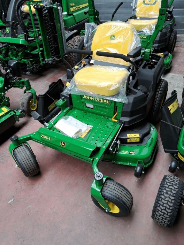 Aufsitzmäher tip John Deere Z515E, Gebrauchtmaschine in Vogelsheim (Poză 1)