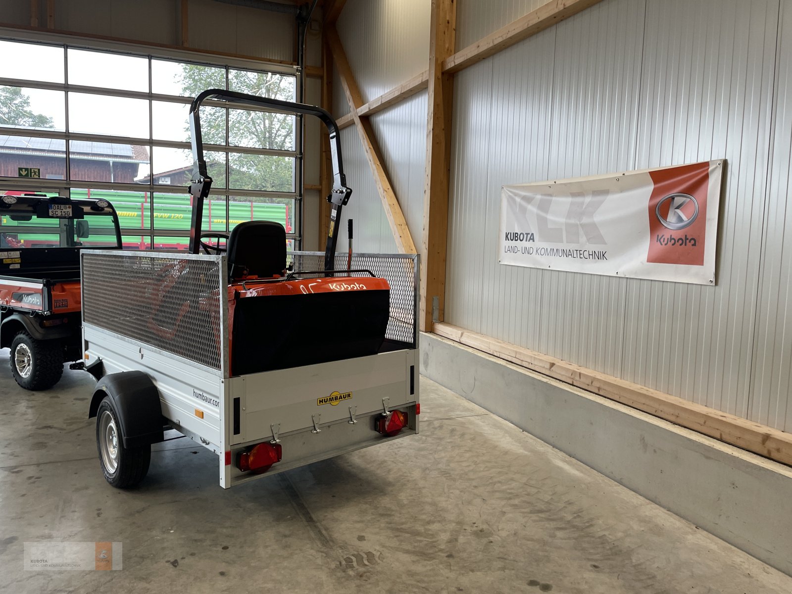 Aufsitzmäher of the type Kubota Aktion, Kubota GR1600 + Humbaur Alu-Einachser zum Aktionspreis, Neumaschine in Biessenhofen (Picture 2)