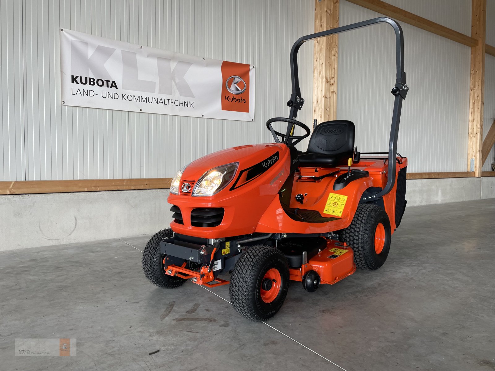 Aufsitzmäher of the type Kubota Aktion, Kubota GR1600 + Humbaur Alu-Einachser zum Aktionspreis, Neumaschine in Biessenhofen (Picture 10)