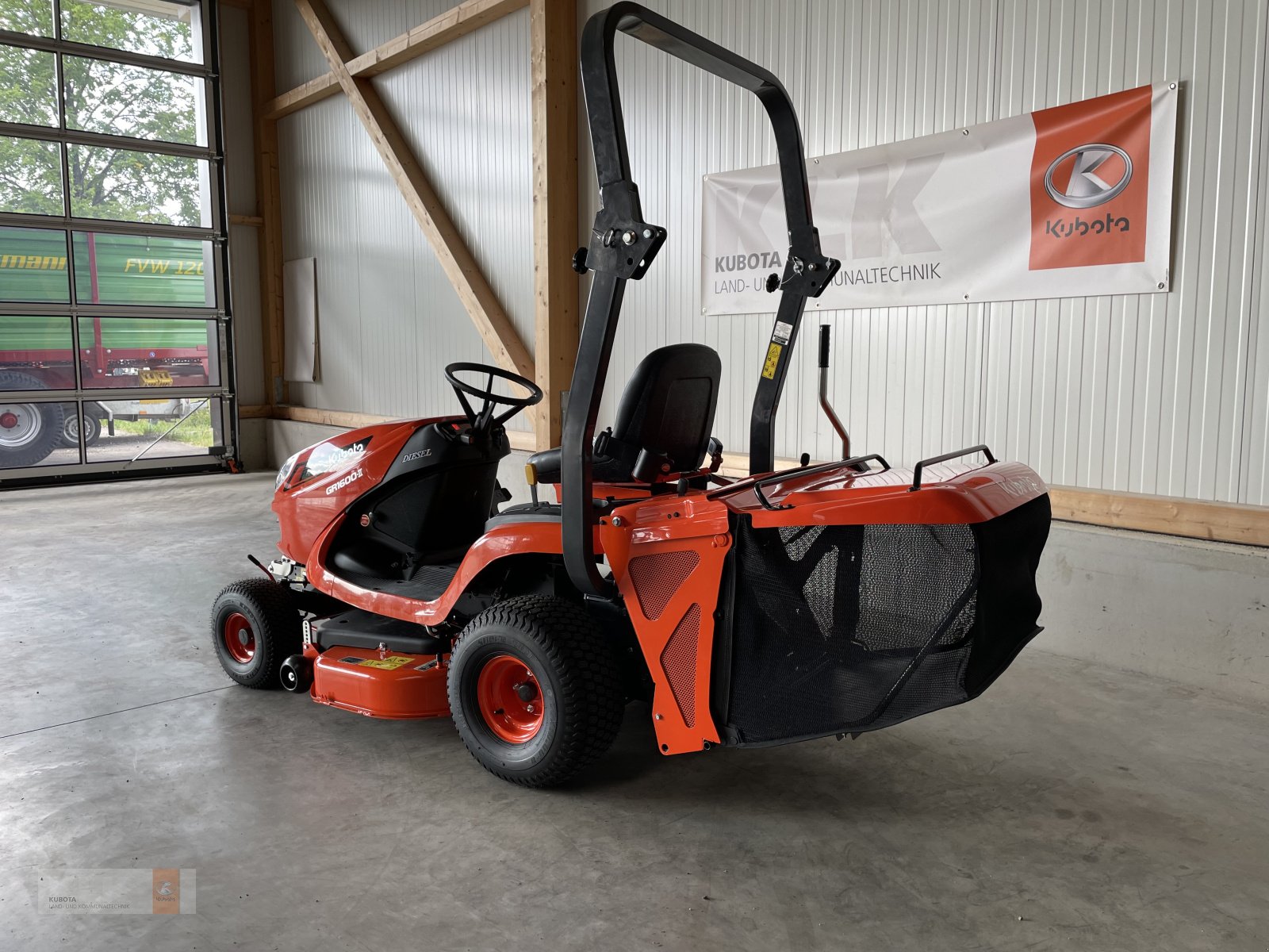 Aufsitzmäher of the type Kubota Aktion, Kubota GR1600 + Humbaur Alu-Einachser zum Aktionspreis, Neumaschine in Biessenhofen (Picture 12)