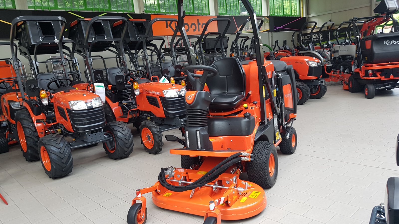 Aufsitzmäher typu Kubota FC2-221 4WD, Neumaschine w Olpe (Zdjęcie 1)