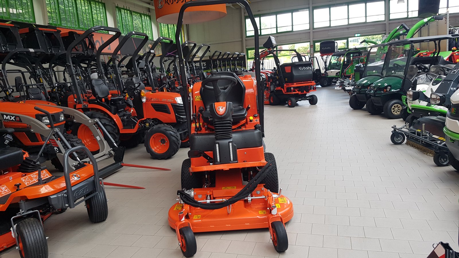 Aufsitzmäher Türe ait Kubota FC2-221 4WD, Neumaschine içinde Olpe (resim 7)