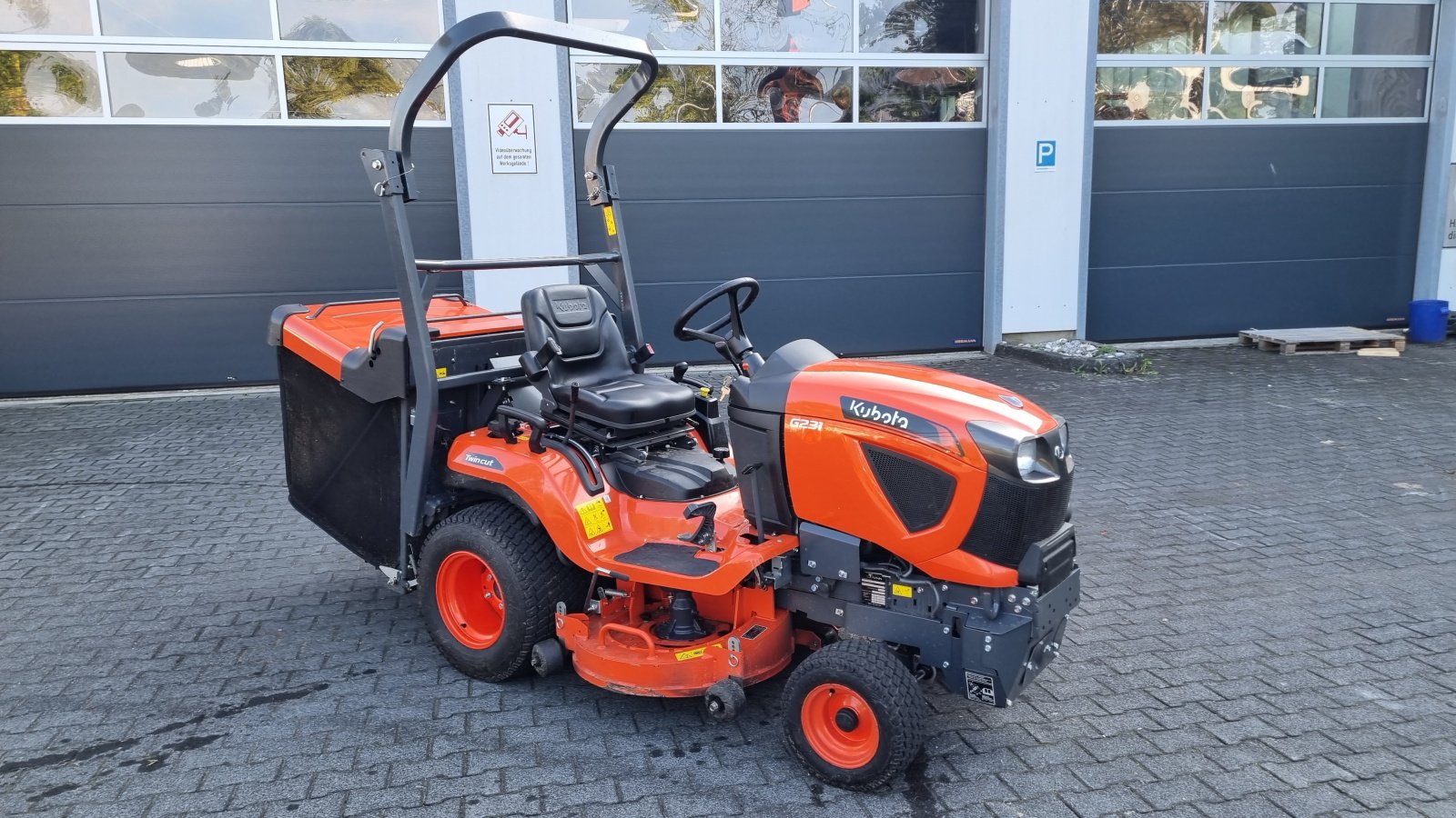 Aufsitzmäher типа Kubota G231 LD Vorführmaschine, Neumaschine в Olpe (Фотография 1)