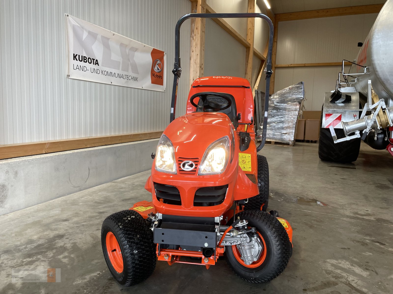 Aufsitzmäher of the type Kubota GR 2120, Aufsitzmäher, 5 Jahre Garantie, Allradtraktor, Neumaschine in Biessenhofen (Picture 12)