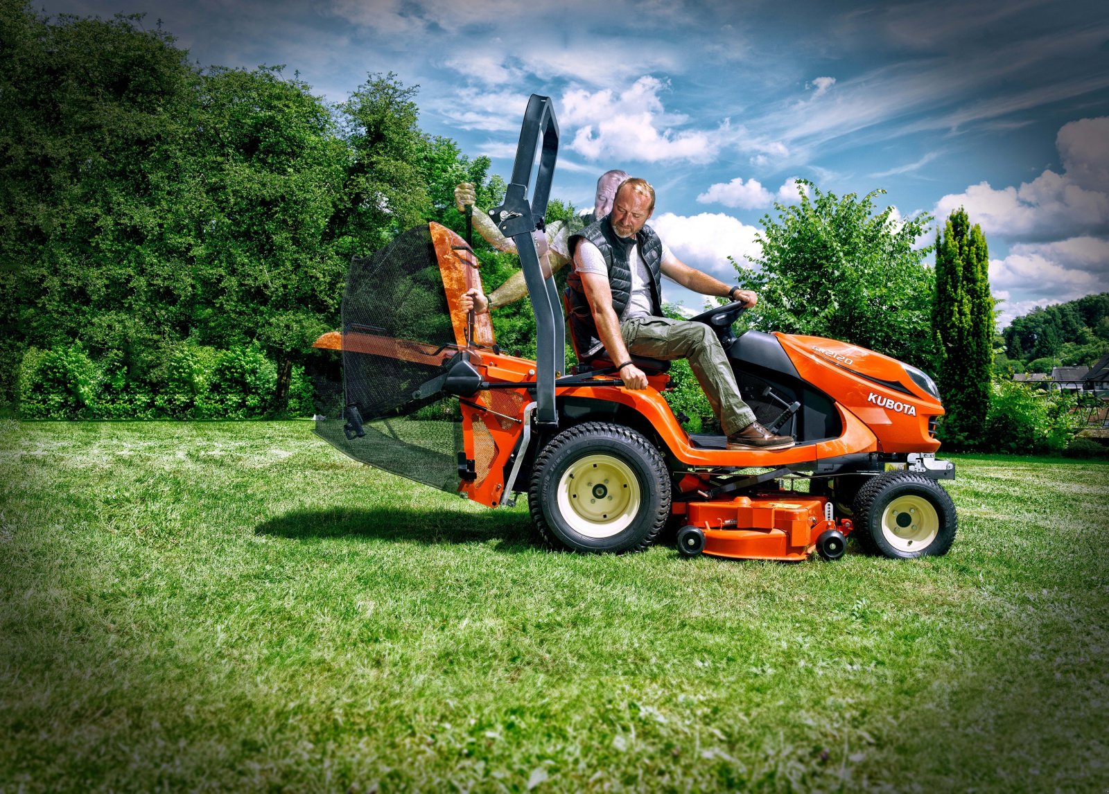 Aufsitzmäher типа Kubota GR2120 Allrad Ausstellungsmaschine, Neumaschine в Olpe (Фотография 4)