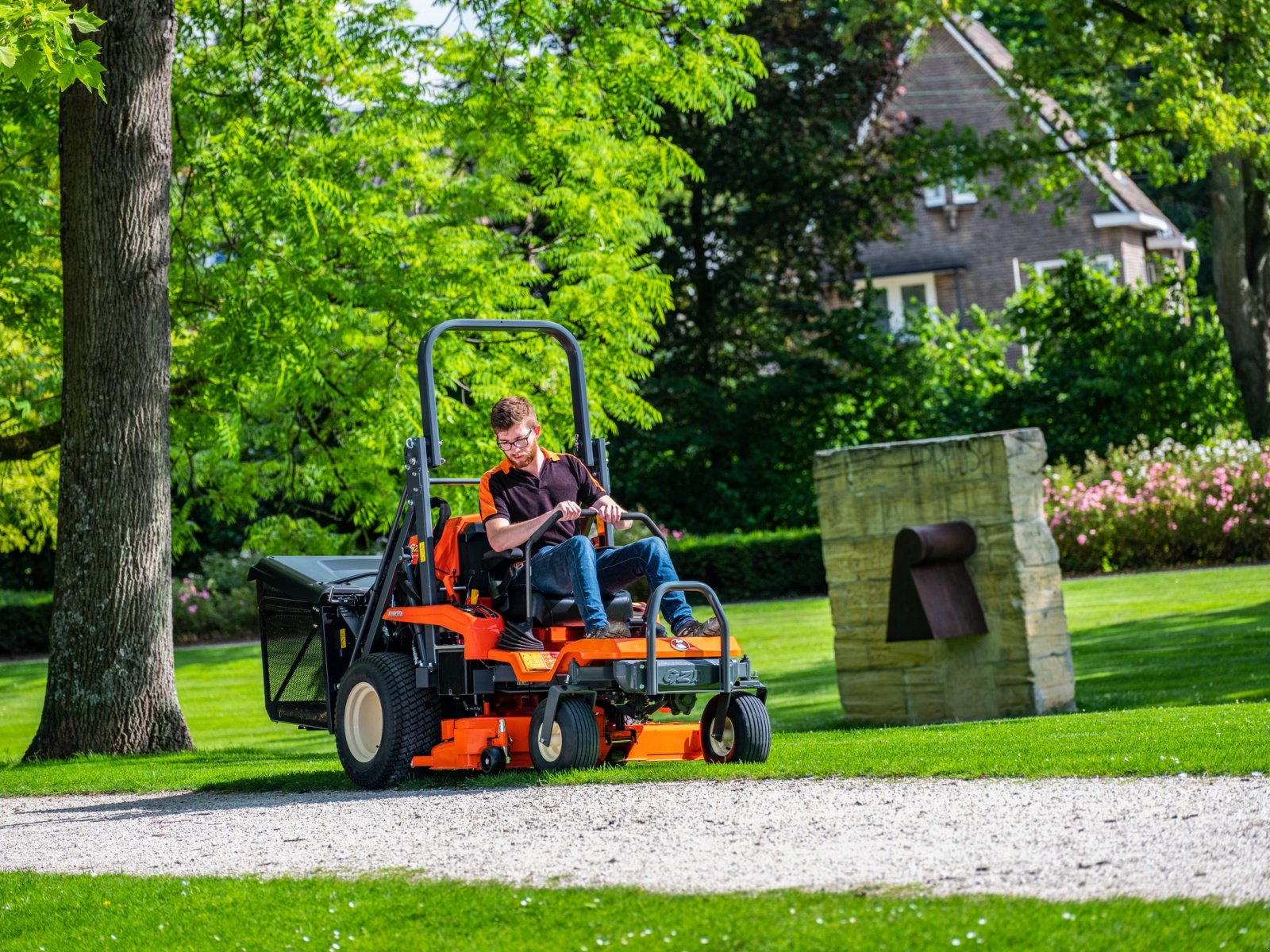 Aufsitzmäher du type Kubota GZD-21HD ab 0,99%, Neumaschine en Olpe (Photo 12)