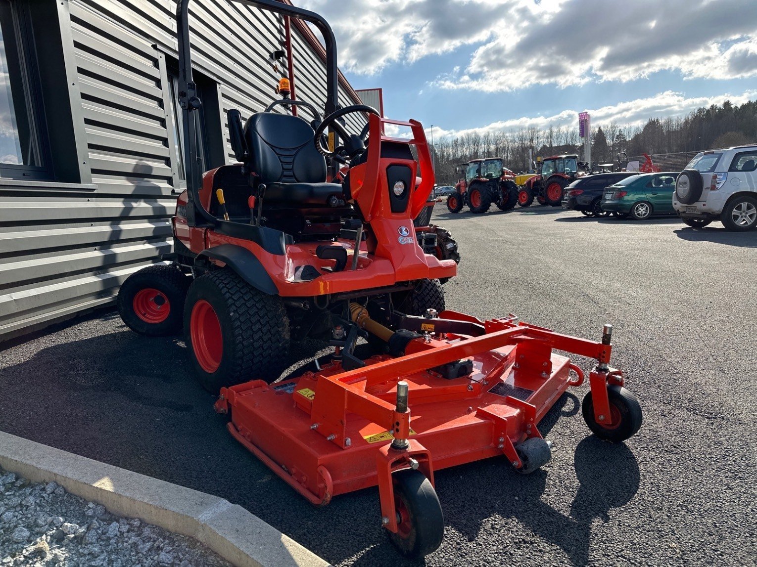 Aufsitzmäher typu Kubota Tondeuse autoportée F251 Kubota, Gebrauchtmaschine w LA SOUTERRAINE (Zdjęcie 3)