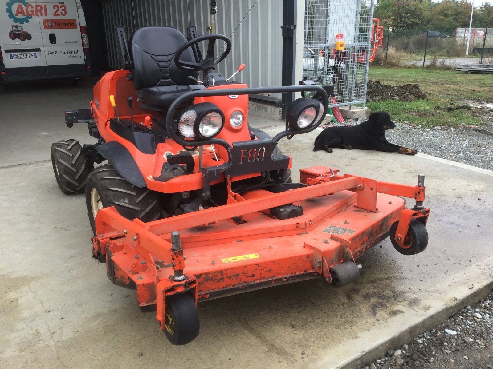 Aufsitzmäher des Typs Kubota Tondeuse autoportée F3680 Kubota, Gebrauchtmaschine in LA SOUTERRAINE (Bild 2)