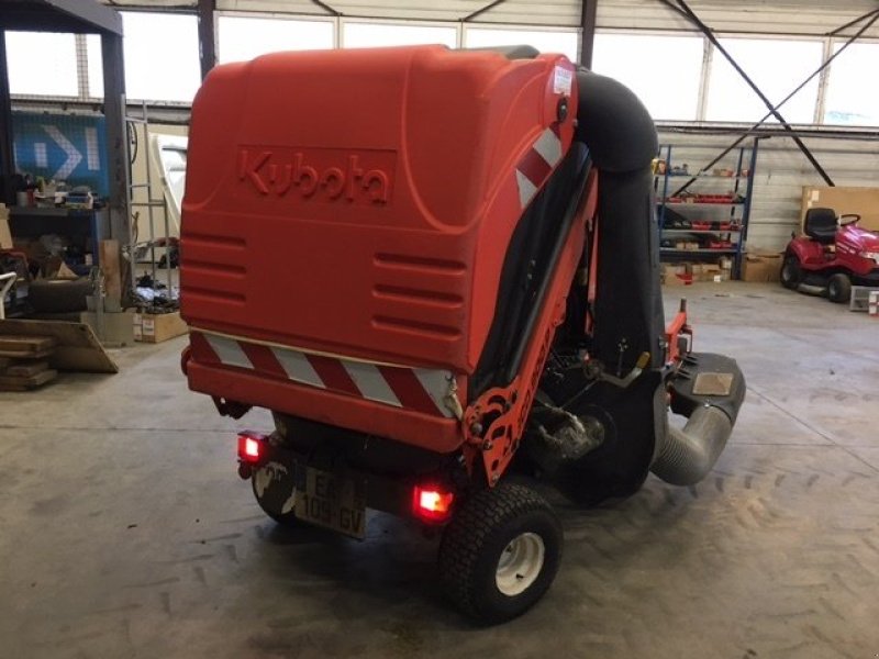 Aufsitzmäher des Typs Kubota Tondeuse autoportée F3890 Kubota, Gebrauchtmaschine in LA SOUTERRAINE (Bild 4)