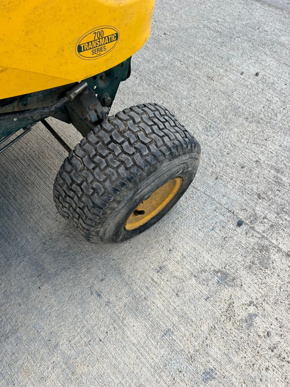 Aufsitzmäher tip Sonstige Tondeuse autoportée TF7135 Yard Man, Gebrauchtmaschine in LA SOUTERRAINE (Poză 11)