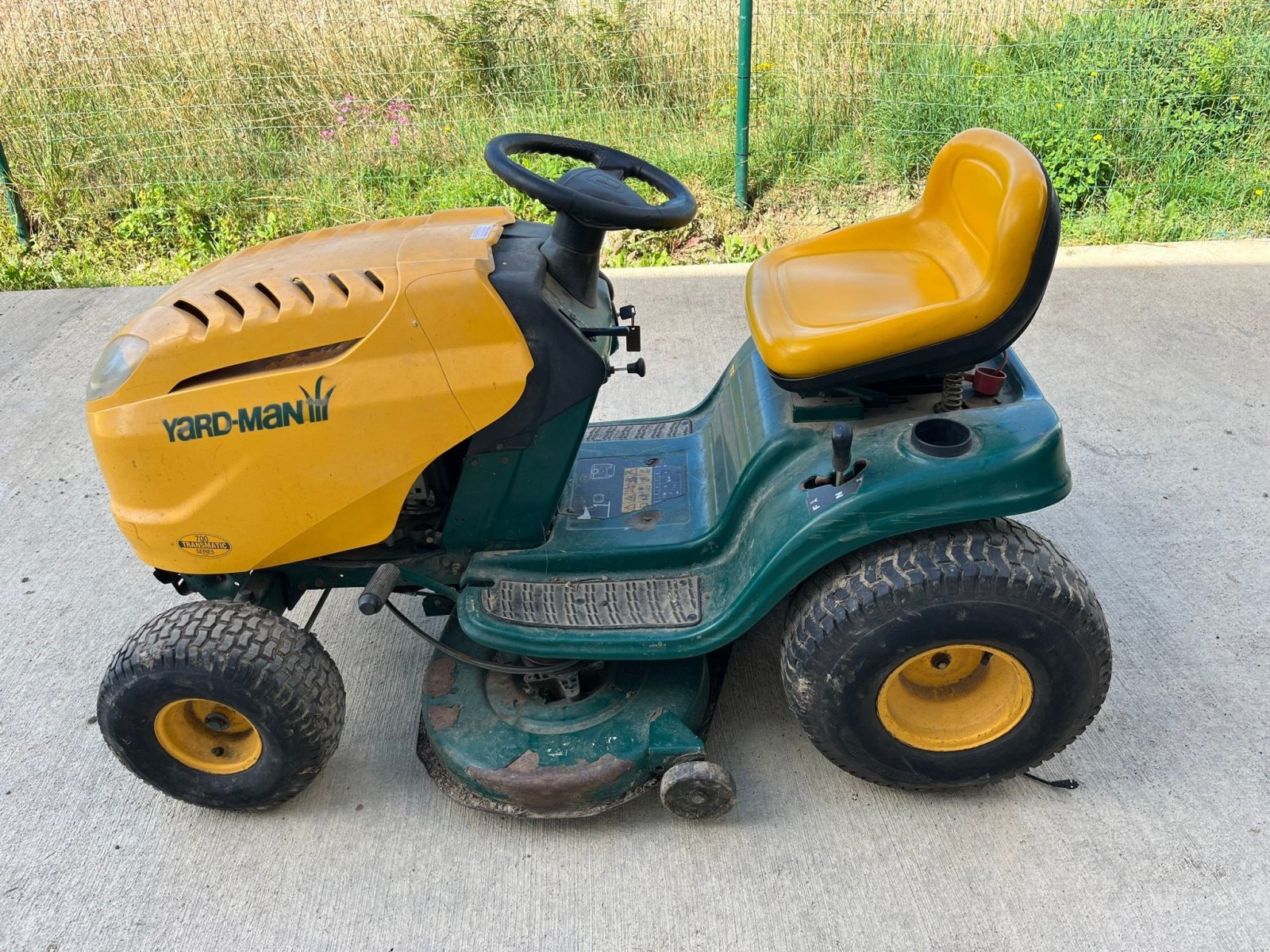 Aufsitzmäher tip Sonstige Tondeuse autoportée TF7135 Yard Man, Gebrauchtmaschine in LA SOUTERRAINE (Poză 7)