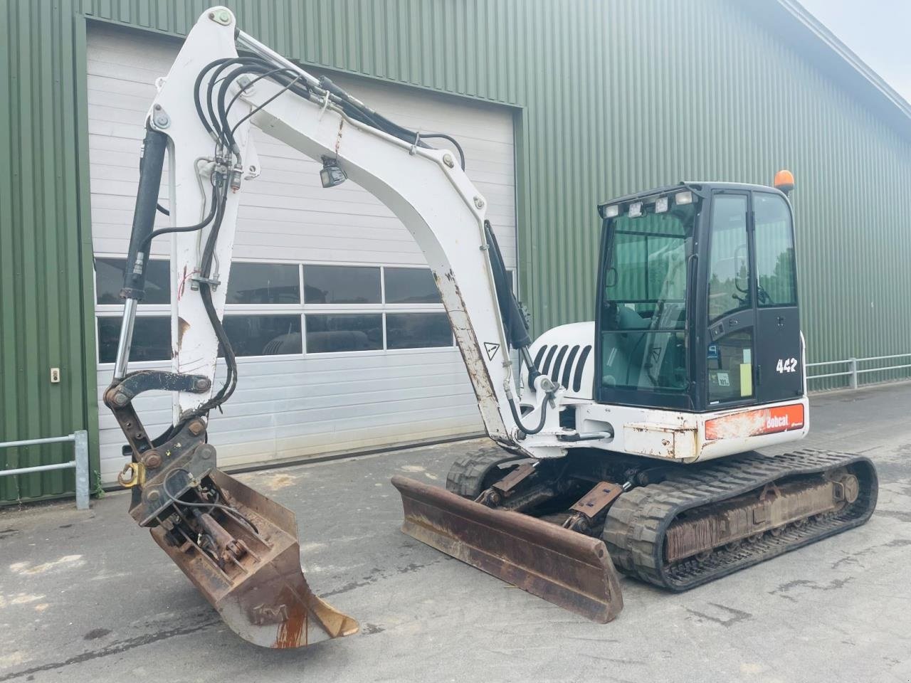 Bagger Türe ait Bobcat 442, Gebrauchtmaschine içinde Middelfart (resim 2)