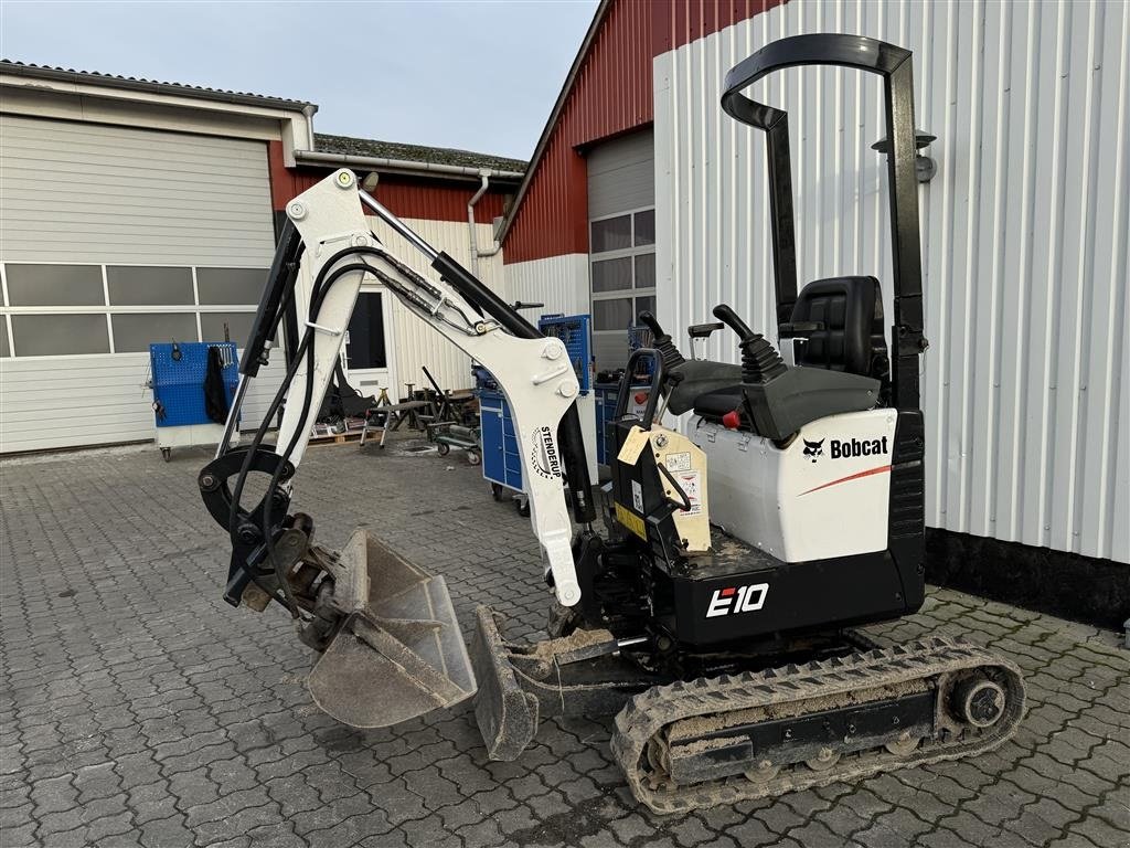 Bagger del tipo Bobcat E 10 KUN 1800 TIMER OG 3 STK SKOVLE!, Gebrauchtmaschine In Nørager (Immagine 2)