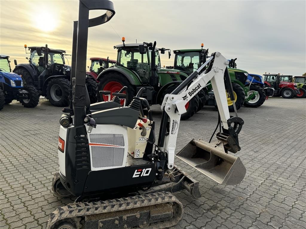 Bagger del tipo Bobcat E 10 KUN 1800 TIMER OG 3 STK SKOVLE!, Gebrauchtmaschine In Nørager (Immagine 7)