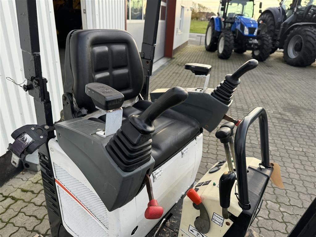 Bagger Türe ait Bobcat E 10 KUN 1800 TIMER OG 3 STK SKOVLE!, Gebrauchtmaschine içinde Nørager (resim 8)