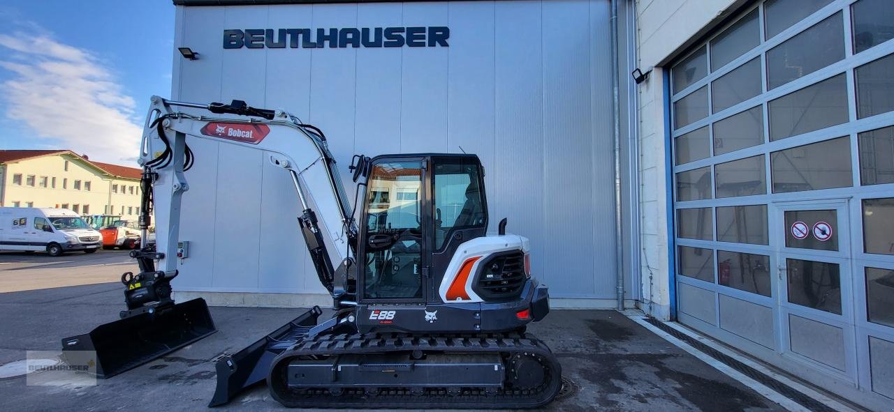 Bagger van het type Bobcat E88 Kompaktbagger, Gebrauchtmaschine in Hagelstadt (Foto 1)