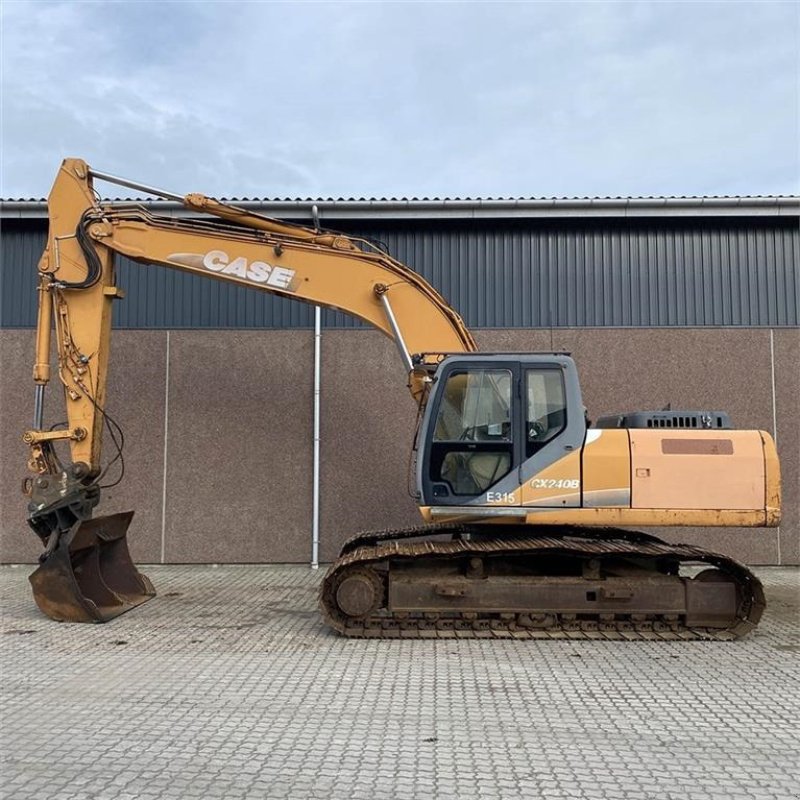 Bagger del tipo Case IH CX240B, Gebrauchtmaschine In Løgstør (Immagine 1)