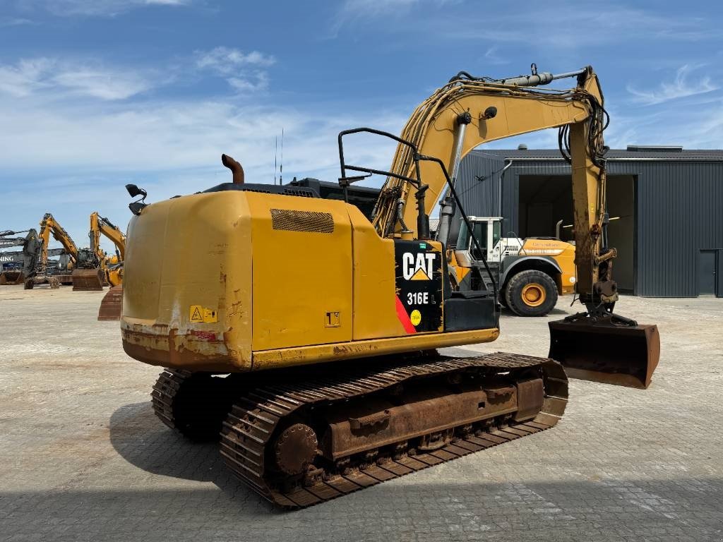 Bagger des Typs CAT 316EL, Gebrauchtmaschine in Vojens (Bild 4)