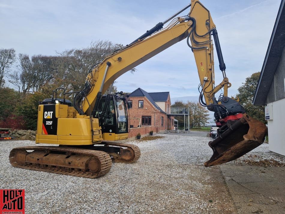 Bagger Türe ait CAT 325FLCR, 25 tons m. rotortilt, Gebrauchtmaschine içinde Vrå (resim 1)