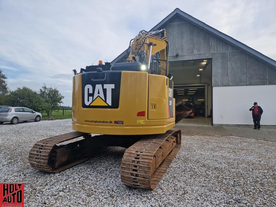 Bagger Türe ait CAT 325FLCR med rototilt, Gebrauchtmaschine içinde Vrå (resim 3)