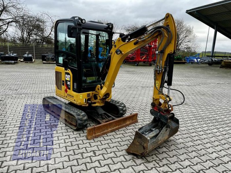 Bagger du type Caterpillar 302-05A CR, Gebrauchtmaschine en Anröchte-Altengeseke (Photo 4)