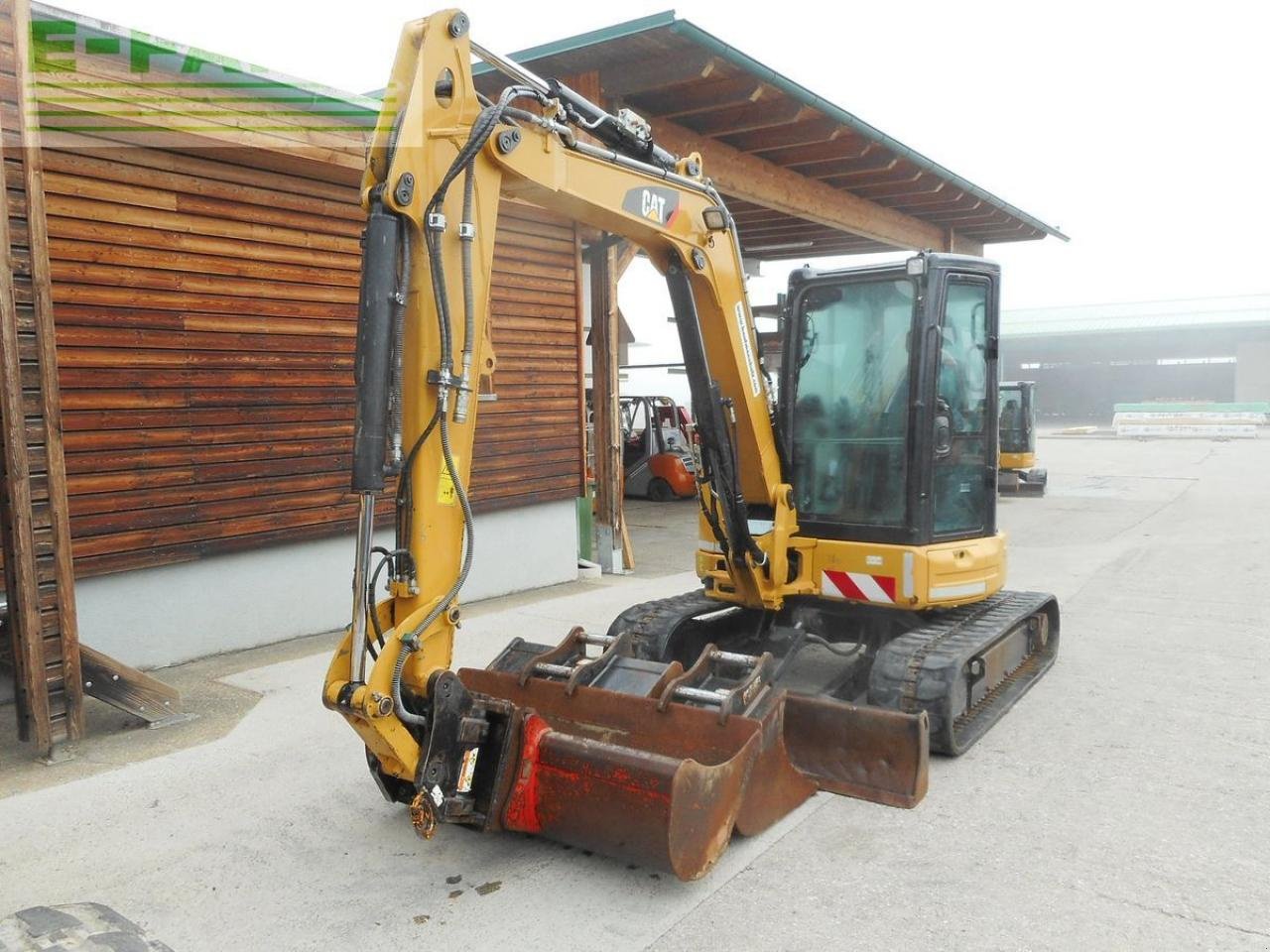 Bagger del tipo Caterpillar 305e ( 4.990kg ) powertilt + hydr. sw + 3 löffel, Gebrauchtmaschine en ST. NIKOLAI/DR. (Imagen 2)