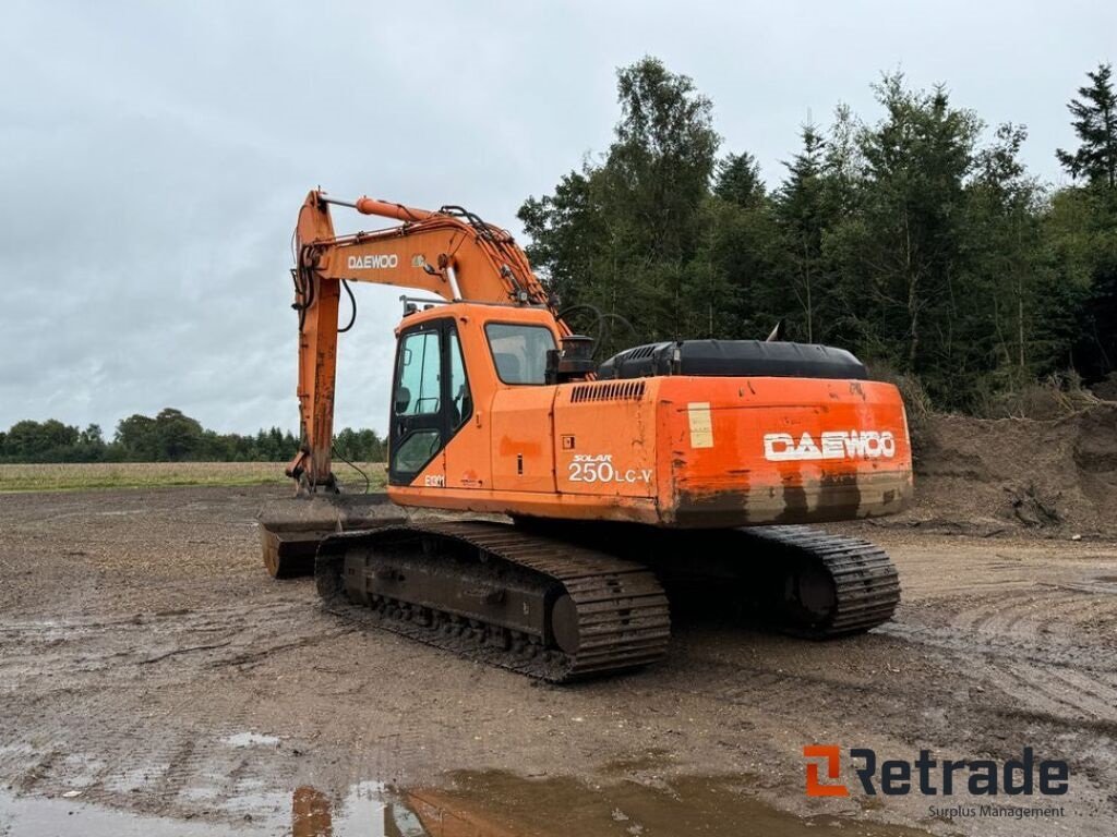 Bagger van het type Daewoo S250LC-V EXCAVATOR, Gebrauchtmaschine in Rødovre (Foto 3)