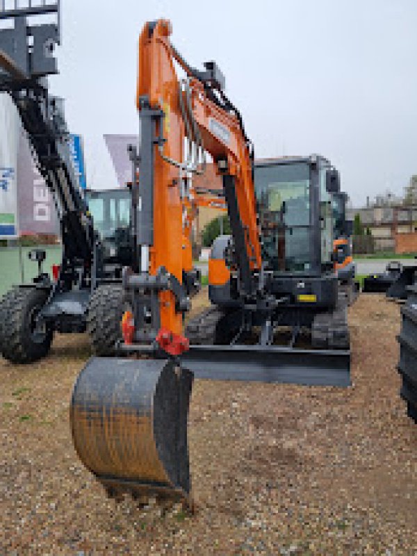 Bagger van het type Develon DX55R-7, Gebrauchtmaschine in Stankov (Foto 2)