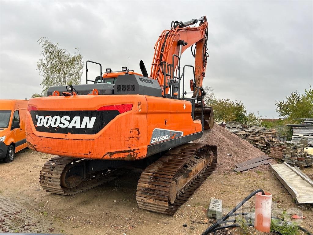 Bagger typu Doosan DX 255 LC, Gebrauchtmaschine w Düsseldorf (Zdjęcie 4)