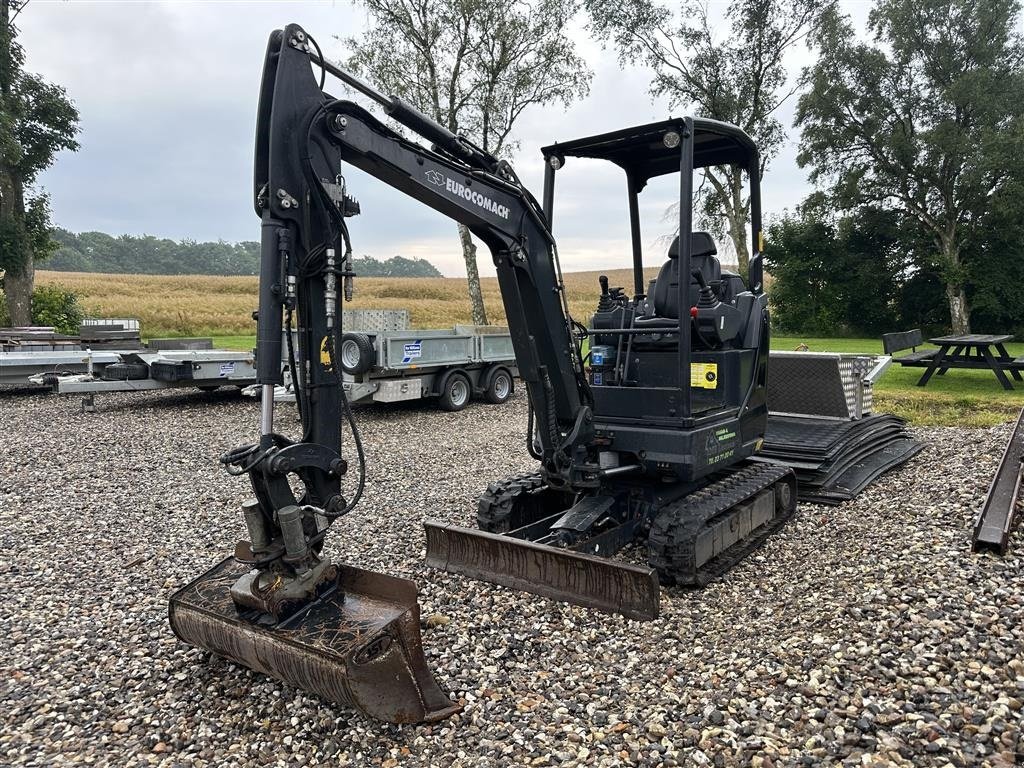 Bagger tip Eurocomach 22 SR, Gebrauchtmaschine in Gjerlev J. (Poză 4)