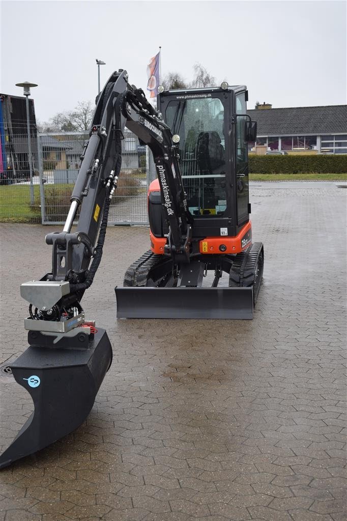 Bagger of the type Eurocomach 25 ZT COMPACTTILT ROTATOR CTR3, SMØRESYSTEM, Gebrauchtmaschine in Fredensborg (Picture 6)