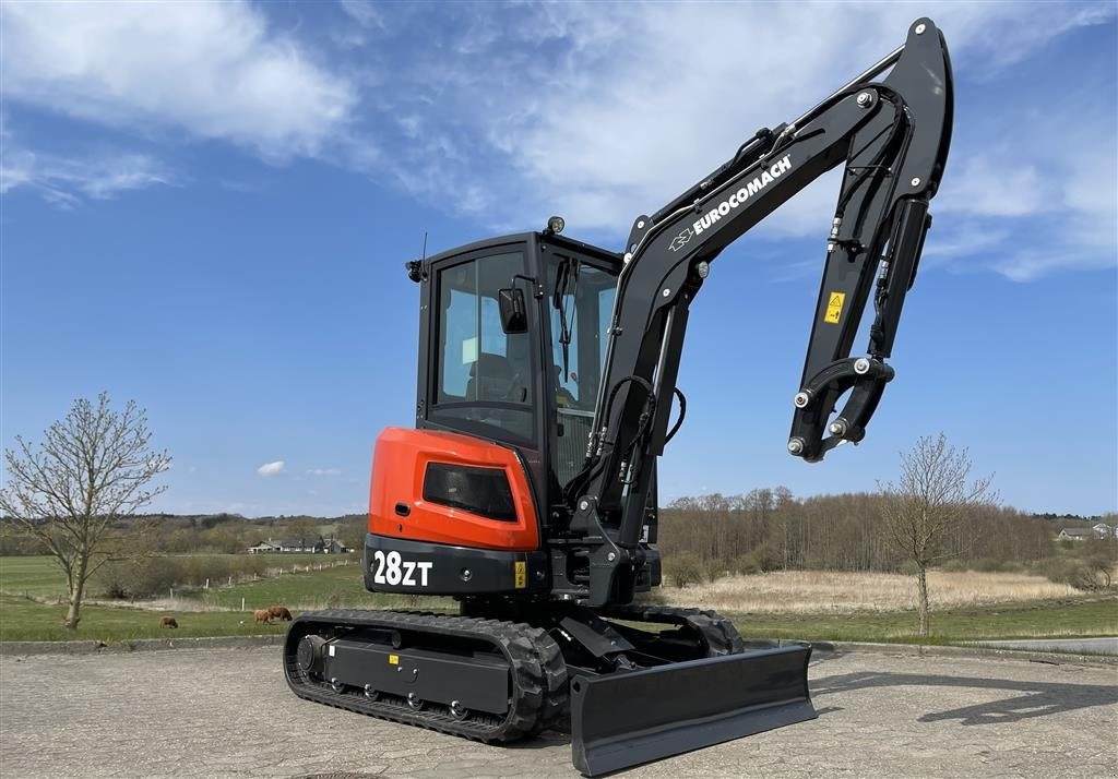 Bagger des Typs Eurocomach 28 ZT, Gebrauchtmaschine in Havndal (Bild 1)