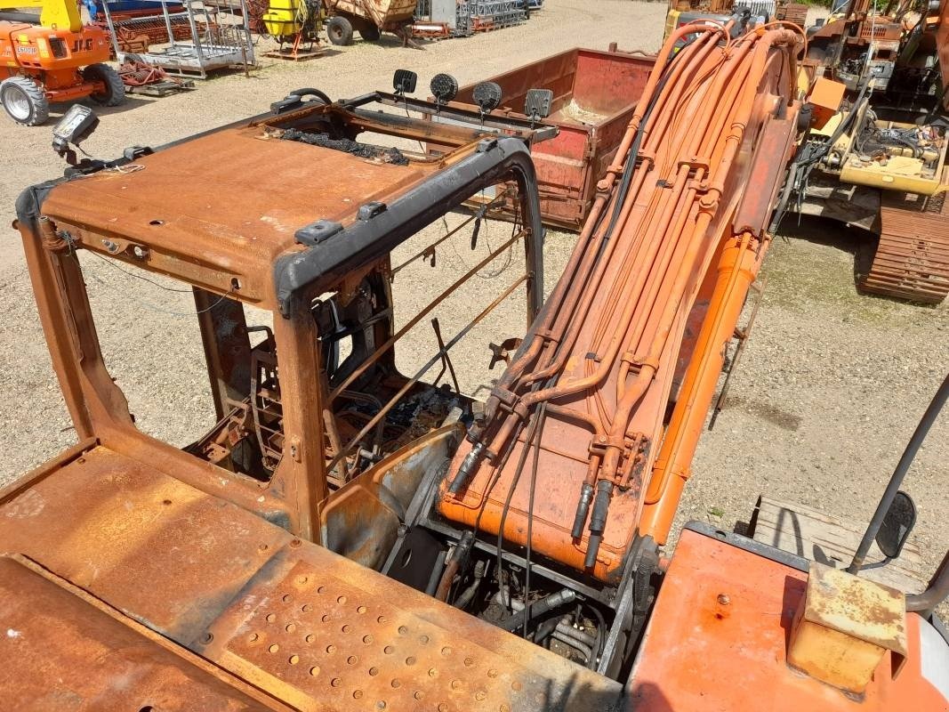 Bagger of the type Hitachi Zaxis 210LC, Gebrauchtmaschine in Viborg (Picture 8)