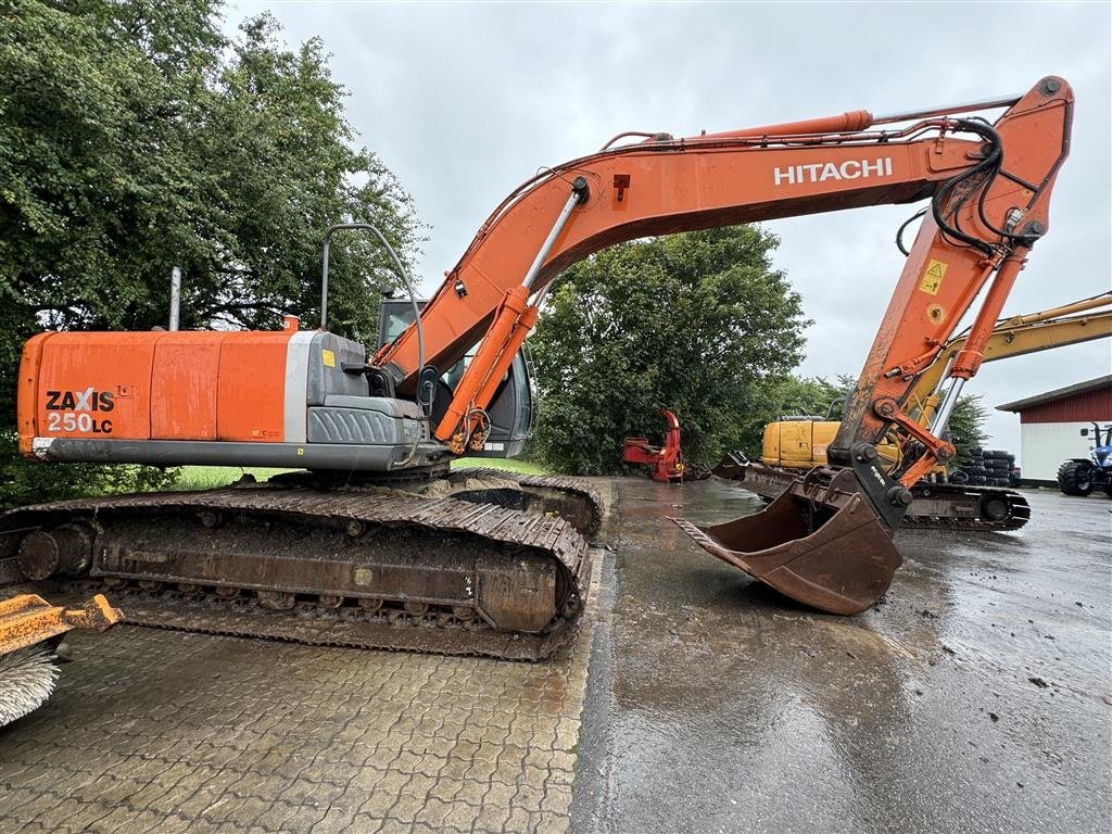 Bagger типа Hitachi Zaxis 250LC-3, Gebrauchtmaschine в Nørager (Фотография 6)