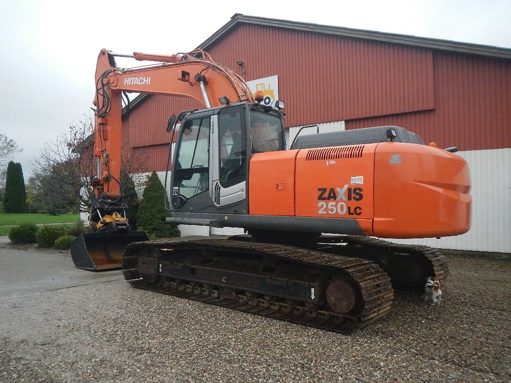 Bagger des Typs Hitachi Zaxis 250LC-3, Gebrauchtmaschine in Aabenraa (Bild 3)