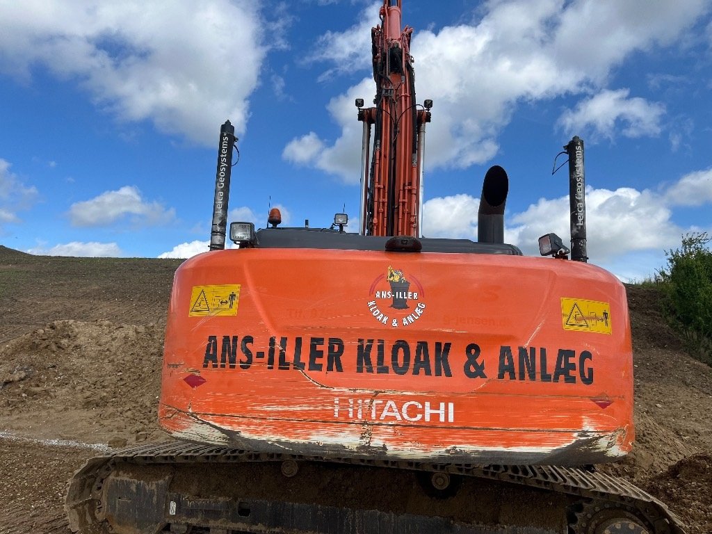 Bagger du type Hitachi ZX 250 LC-5, Gebrauchtmaschine en Aalborg SV (Photo 4)