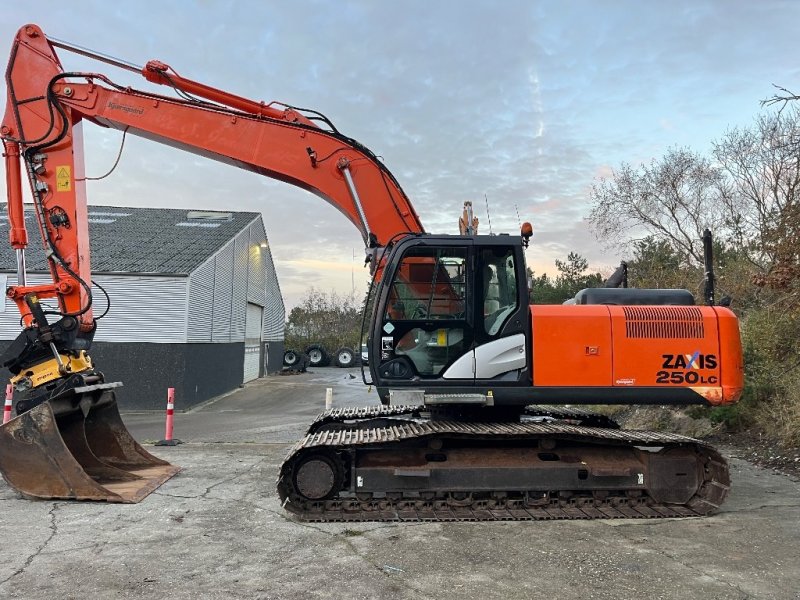 Bagger typu Hitachi ZX 250 LC-5, Gebrauchtmaschine w Aalborg SV (Zdjęcie 1)