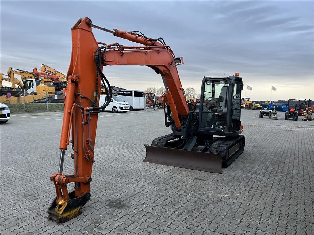 Bagger del tipo Hitachi ZX 85 USB-5a med hydraulisk hurtigskifte, Gebrauchtmaschine In Rønnede (Immagine 4)