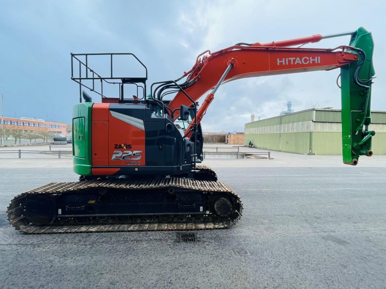 Bagger типа Hitachi ZX225USLC-7, Gebrauchtmaschine в Middelfart (Фотография 8)