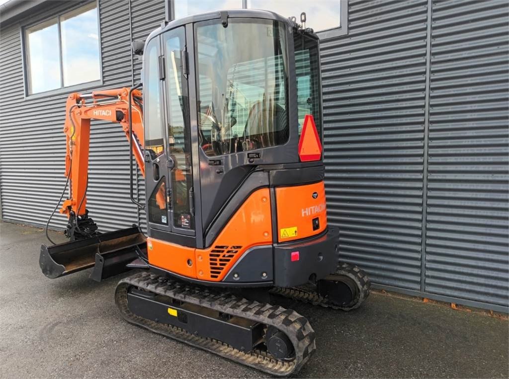 Bagger tip Hitachi zx22u-2 clr, Gebrauchtmaschine in Fårevejle (Poză 6)