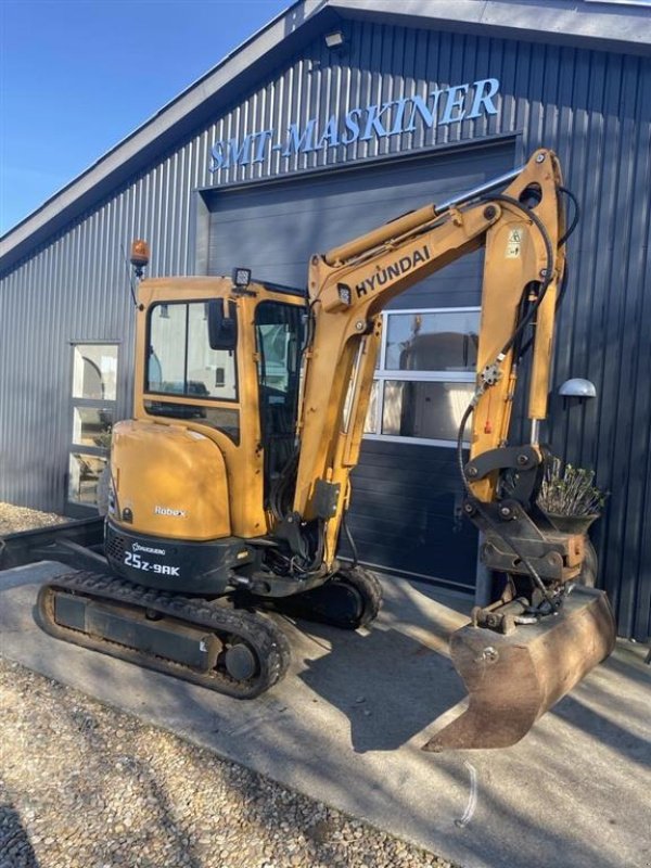 Bagger Türe ait Hyundai 25z-9A, Gebrauchtmaschine içinde Føvling (resim 6)