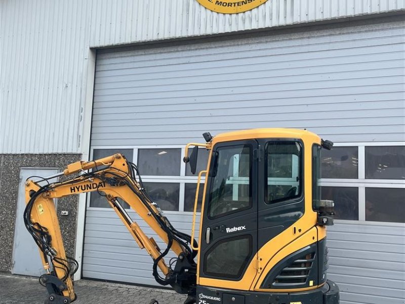 Bagger des Typs Hyundai 25Z-9AK, Gebrauchtmaschine in Havndal