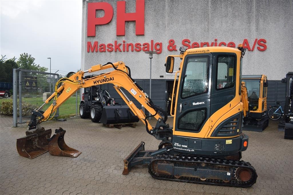 Bagger tip Hyundai 25Z-9AK, Gebrauchtmaschine in Fredensborg (Poză 1)