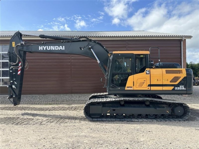 Bagger van het type Hyundai HX220AL Fabriksny maskine til FED pris!, Gebrauchtmaschine in Gjerlev J. (Foto 1)