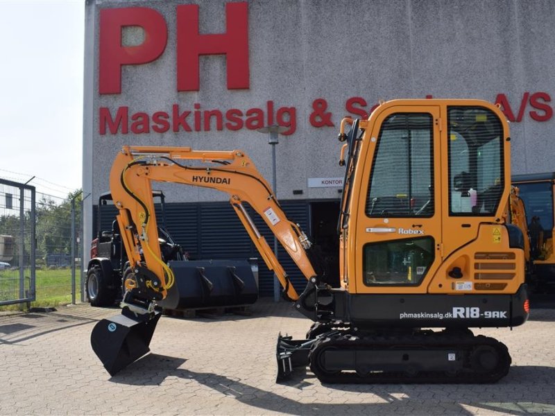 Bagger of the type Hyundai R18-9AK FABRIKS NY, TILTMAN S30/150, Gebrauchtmaschine in Fredensborg