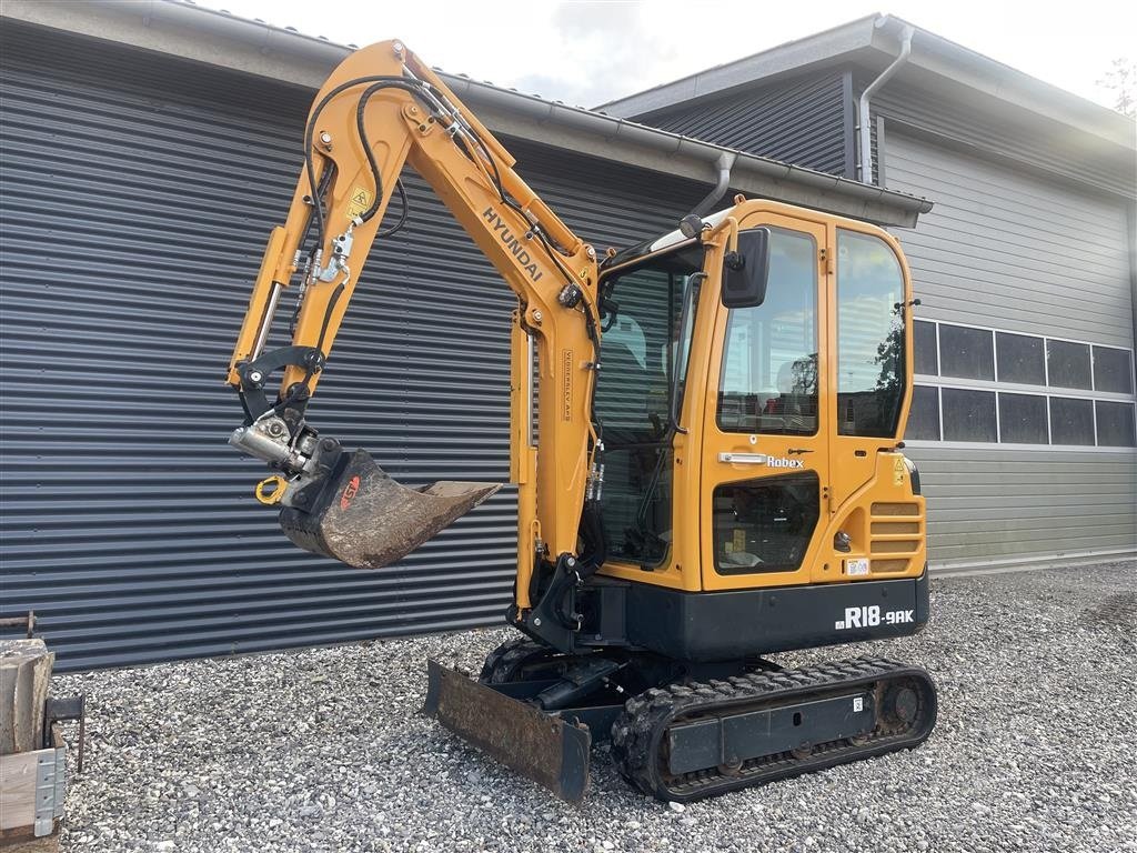 Bagger des Typs Hyundai R18-9AK Som ny - stor udstyrspakke, Gebrauchtmaschine in Grenaa (Bild 2)