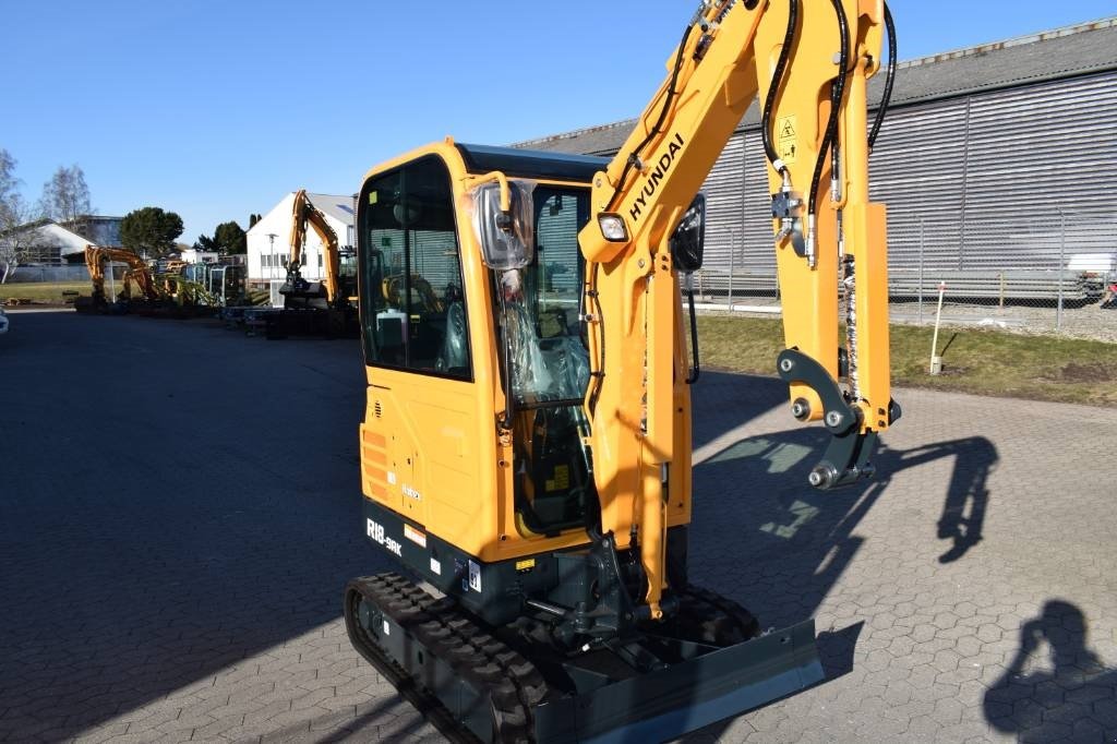 Bagger van het type Hyundai R18-9AK, Gebrauchtmaschine in Fredensborg (Foto 2)