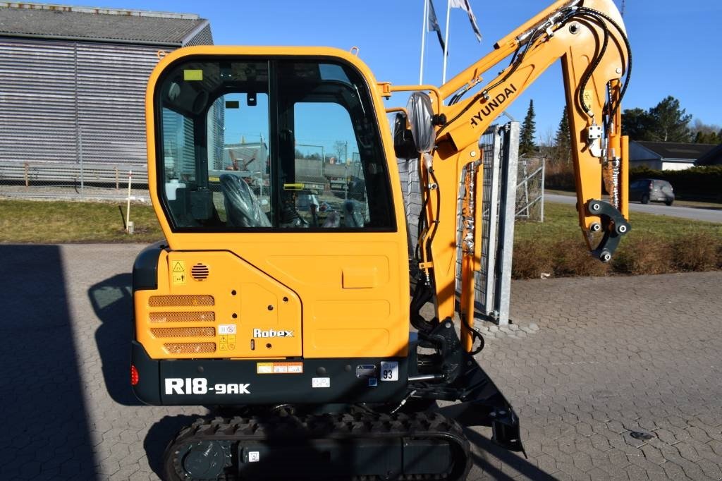 Bagger van het type Hyundai R18-9AK, Gebrauchtmaschine in Fredensborg (Foto 3)