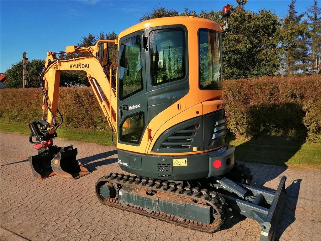 Bagger typu Hyundai R25Z-9AK, Gebrauchtmaschine v Sindal (Obrázek 3)